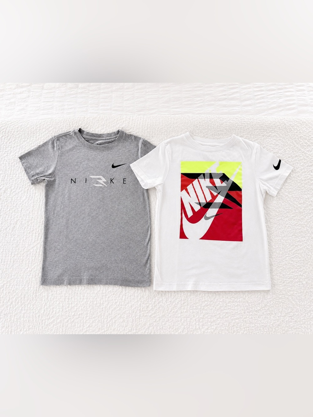 Nike Boys T-Shirt Bundle Size Small 8-10 | Gray + White Graphic Tees
